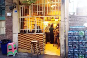 اولین پیتزا فروشی تهران