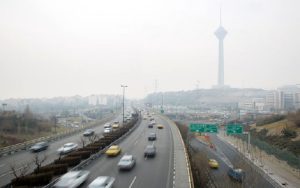 وضعیت هوای تهران در مرز آلودگی