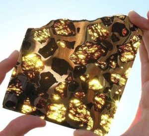 شهاب سنگ فوگانگ: قطعه‌ای ۴.۵ میلیارد ساله از آغاز منظومه شمسی