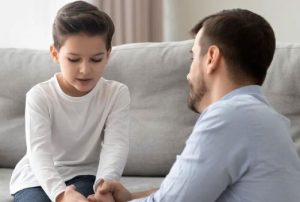 کودکان قربانیان خاموش اخبار منفی؛ چگونه از امنیت روانی فرزندانمان محافظت کنیم؟ 2 کودکان قربانیان خاموش اخبار منفی؛ چگونه از امنیت روانی فرزندانمان محافظت کنیم؟