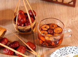 ۳ نوع دمنوش گیاهی برای رفع خستگی و افزایش هوشیاری در خانه‌تکانی عید + توصیه‌های طب سنتی