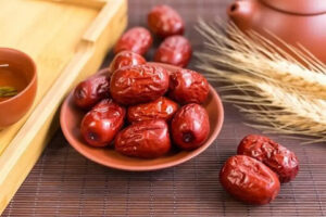 خواص عناب برای لاغری؛ آیا عناب واقعاً به کاهش وزن کمک می‌کند؟
